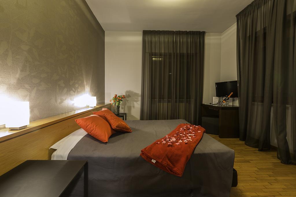 Capo Horn Hotel Boario Terme Kültér fotó