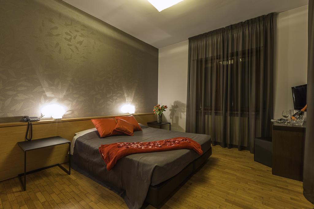 Capo Horn Hotel Boario Terme Kültér fotó