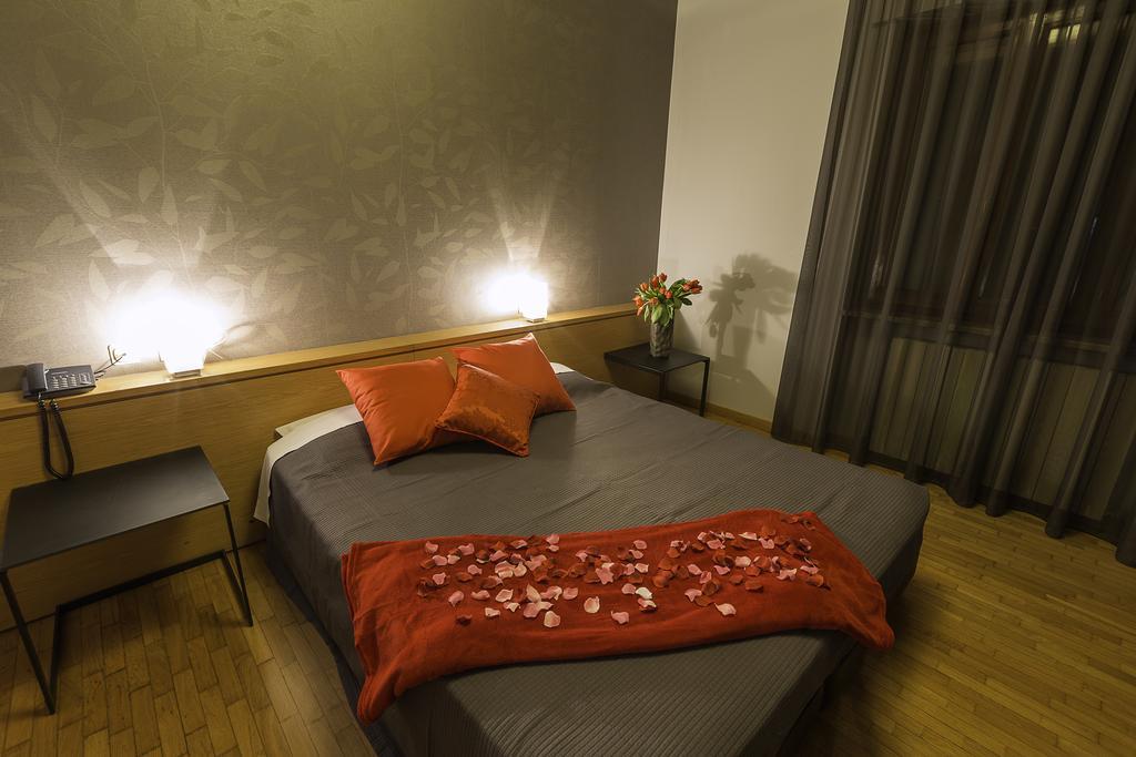 Capo Horn Hotel Boario Terme Kültér fotó