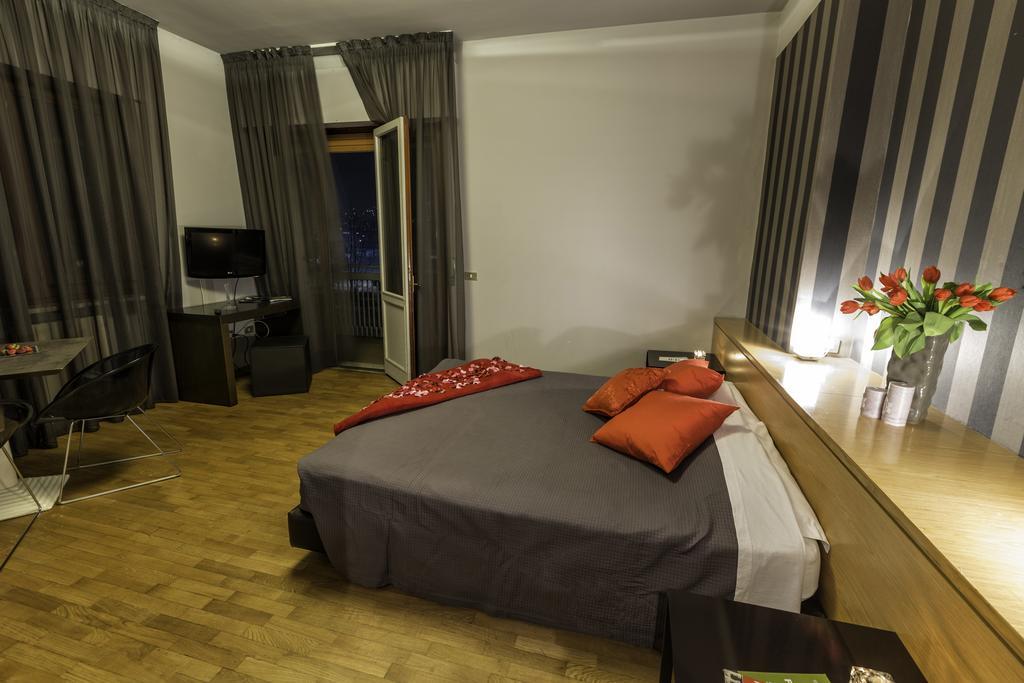 Capo Horn Hotel Boario Terme Kültér fotó